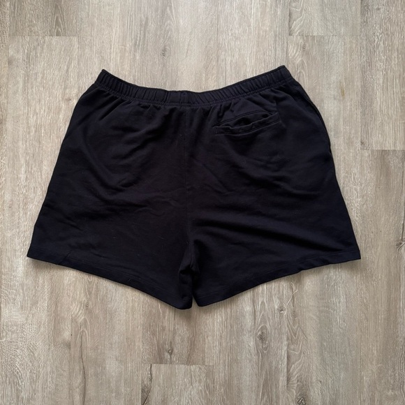 North Face Men’s Black Fleece Sweat Shorts Athleisure Size M - Picture 2 of 4